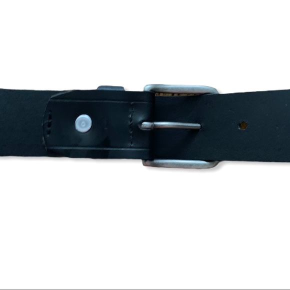 Wrangler Basic Metal Loop Adjustable Leather Belt - Picture 3 of 7